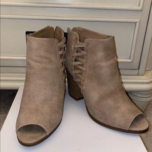 Kenneth Cole Booties